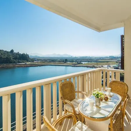 Luxury Apartamento *